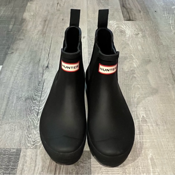 Hunter Classic Chelsea Black Waterproof Boots Size 8 - Picture 1 of 4